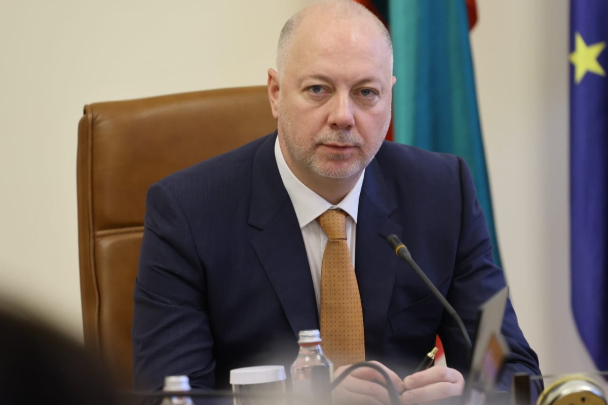 Министерски съвет защити приемането на еврото, премиерът Желязков също