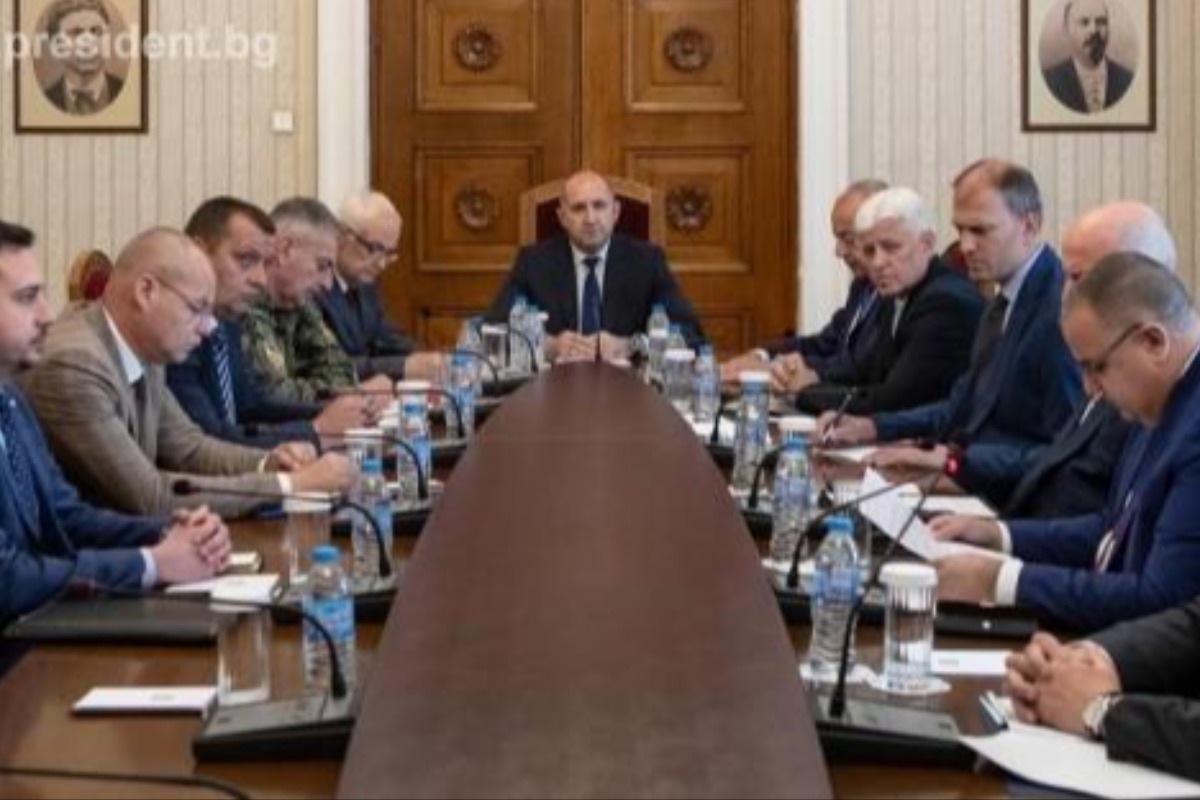 Усложнената среда в Близкия Изток към момента не крие пряка заплаха за сигурността на България