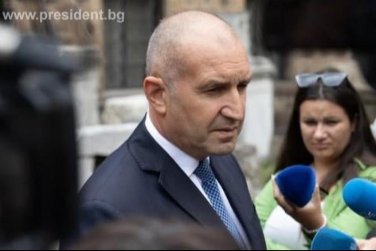 Румен Радев: Не приемам внушения, че саботирам работата на правителството
