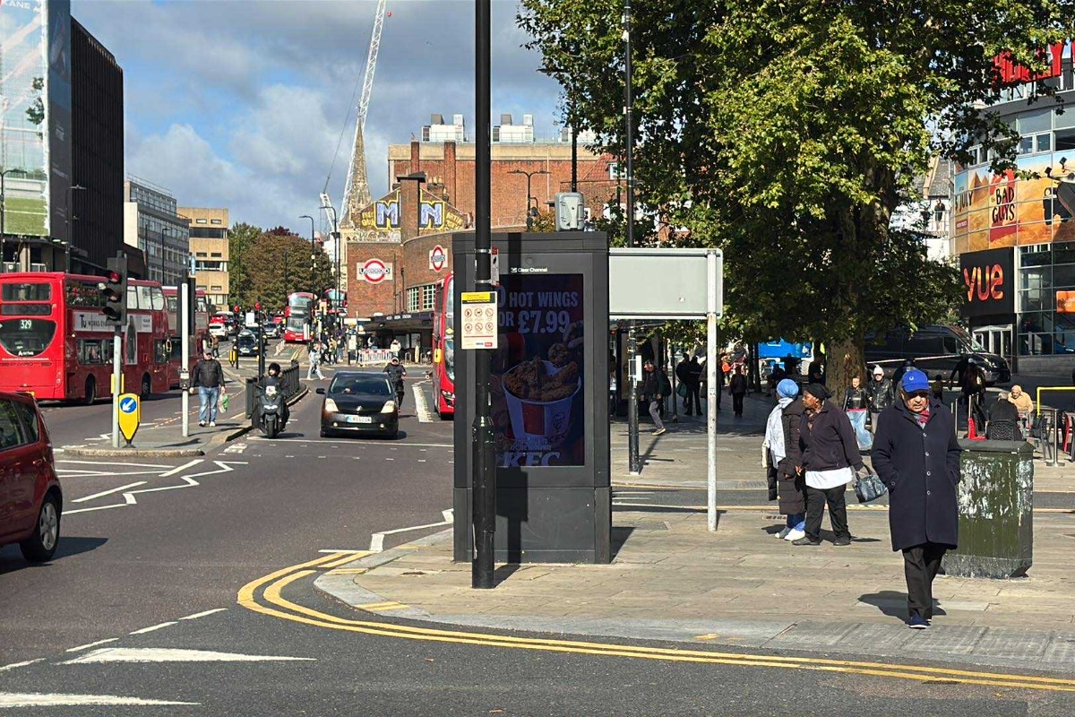 Кметовете в регионите на Англия ще имат по-големи правомощия за реализиране на програмата за социални жилища