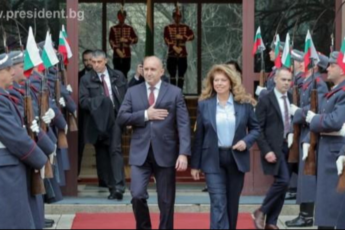 Илияна Йотова смени Румен Радев на президентския пост