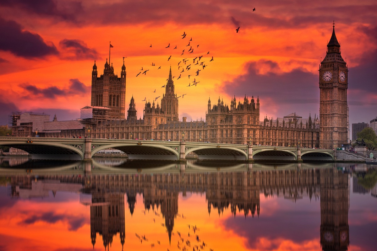 Великобритания ускорява прехода към чиста енергия на фона на напрежението в Близкия изток