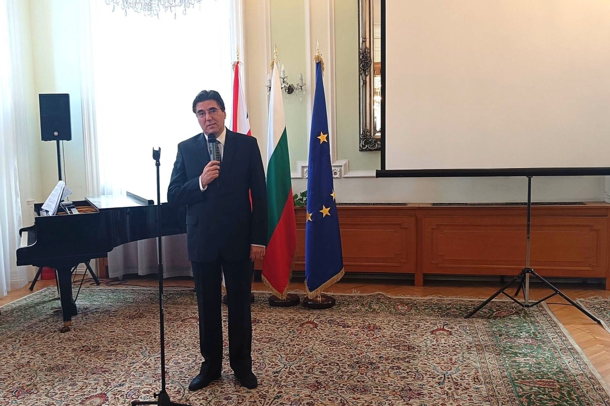 Посланик Тихомир Стойчев с поздрав за 24 май