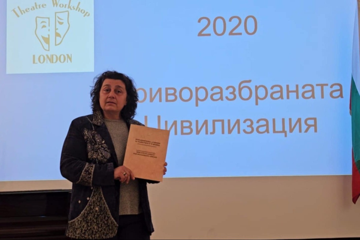 Елисавета Дачева: Всеки спектакъл на Театрална работилница Лондон е празник и молитва, служба към нещо по-голямо от нас