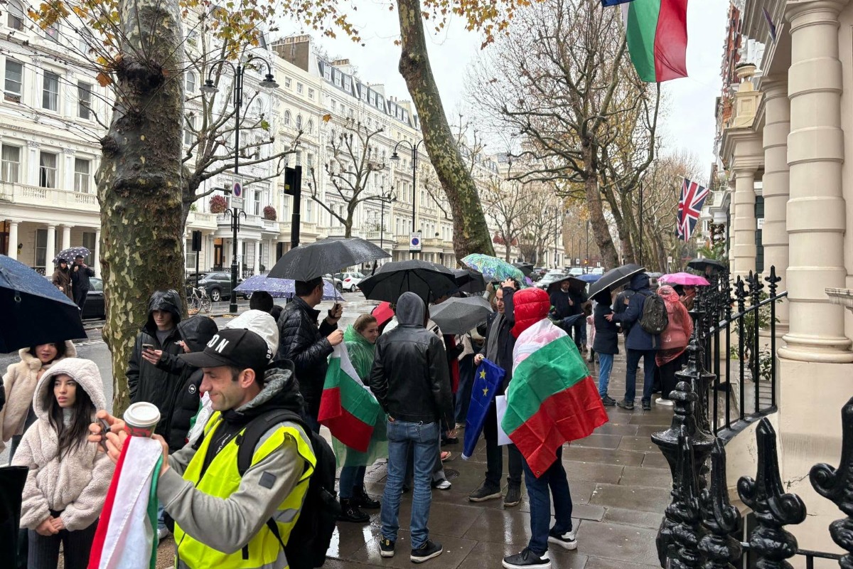И българите в Лондон излязоха на протест с искане за оставка на българското правителство