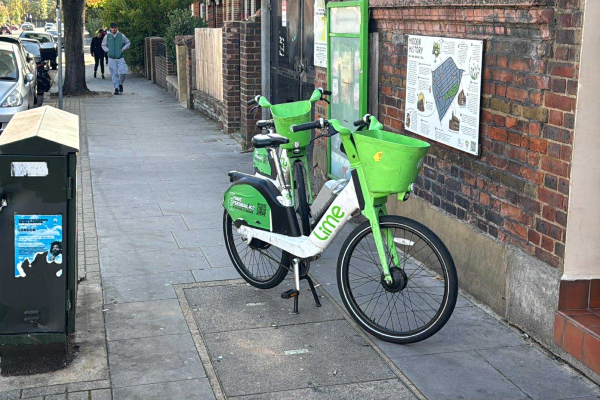 Неизправни велосипеди на Lime („Лайм“) предизвикват вълна от правни действия