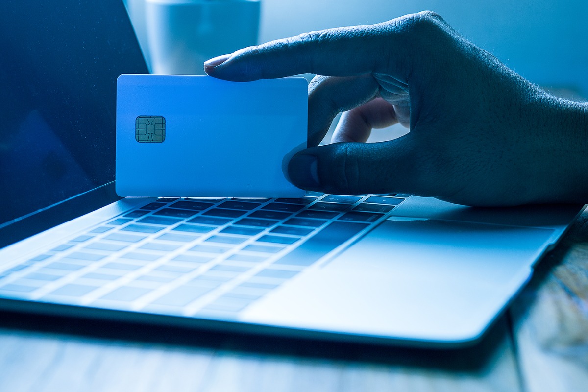 Какво трябва да знаете за преминаването от лева в евро на 1 януари 2026 година