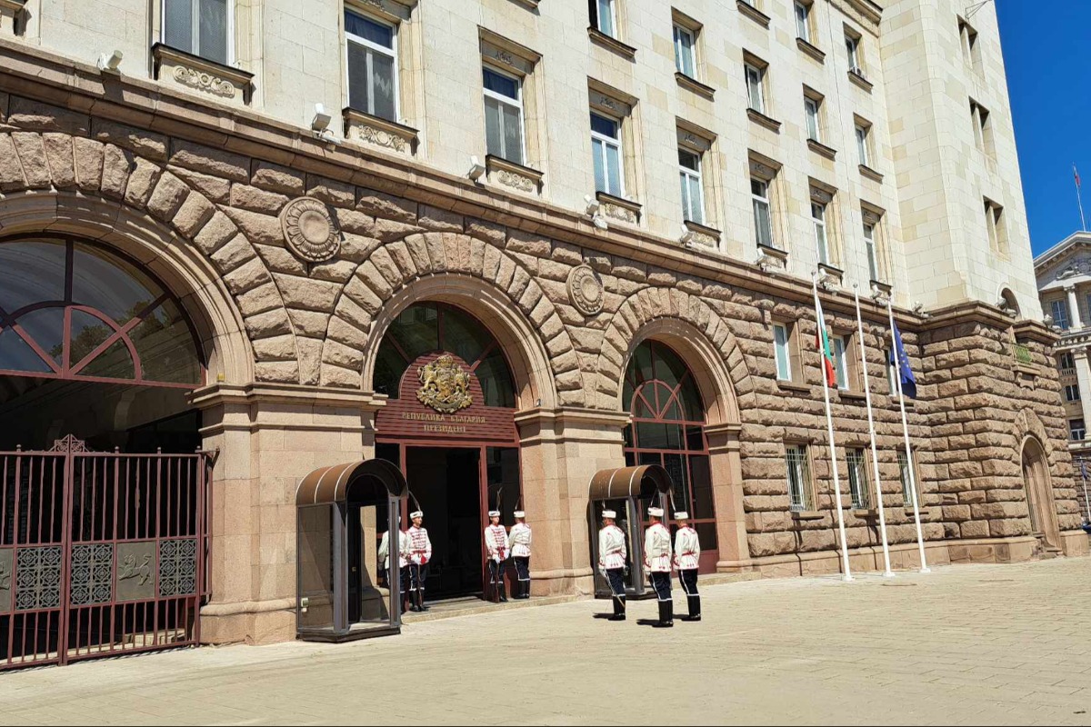  Държавният глава ще връчи първия мандат за съставяне на правителство след Нова година, изборите ще са в края на март