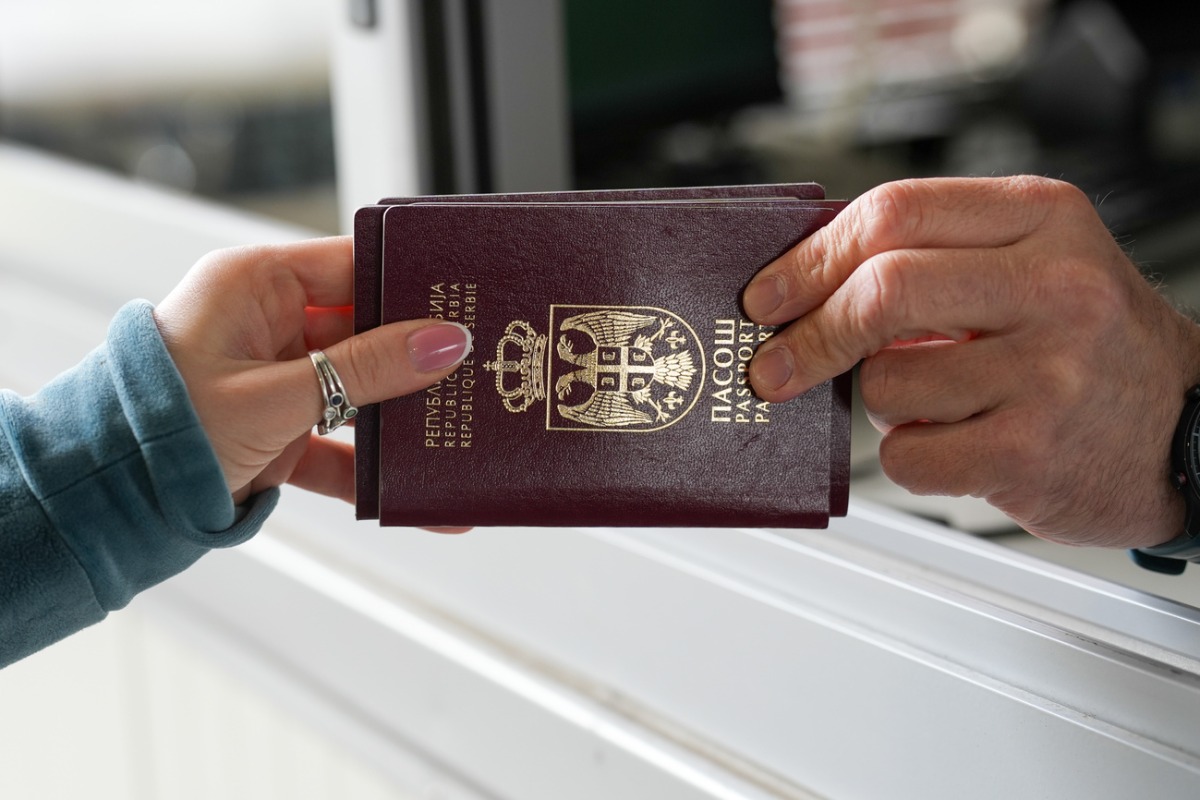  Британският посланик в България Н. Пр. Натаниел Копси посети ГКПП-Калотина