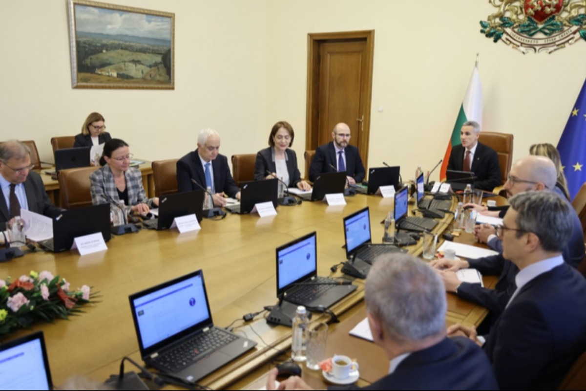 Премиерът Андрей Гюров: Масовото участие на гражданите ще бъде най-голямата победа на изборите