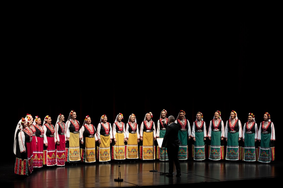 Световноизвестният хор „Мистерията на българските гласове“ ще завладее Лондон с два концерта през април